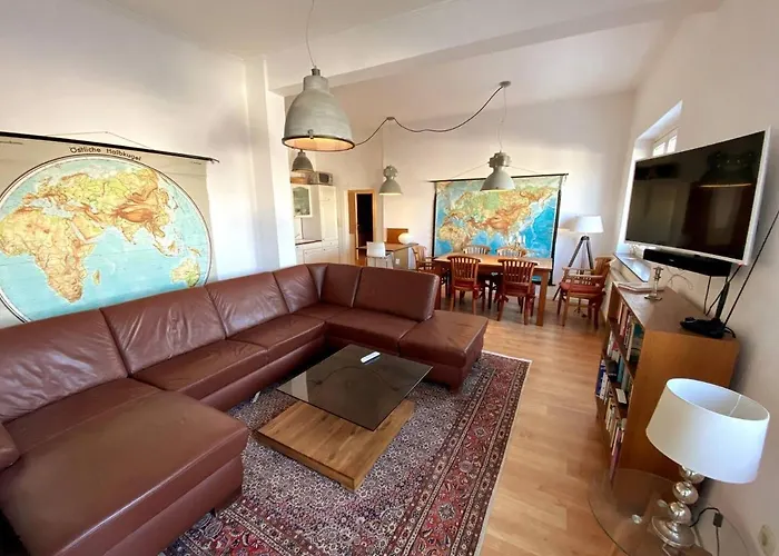 Helle 3-Zimmerwohnung In Uninaehe